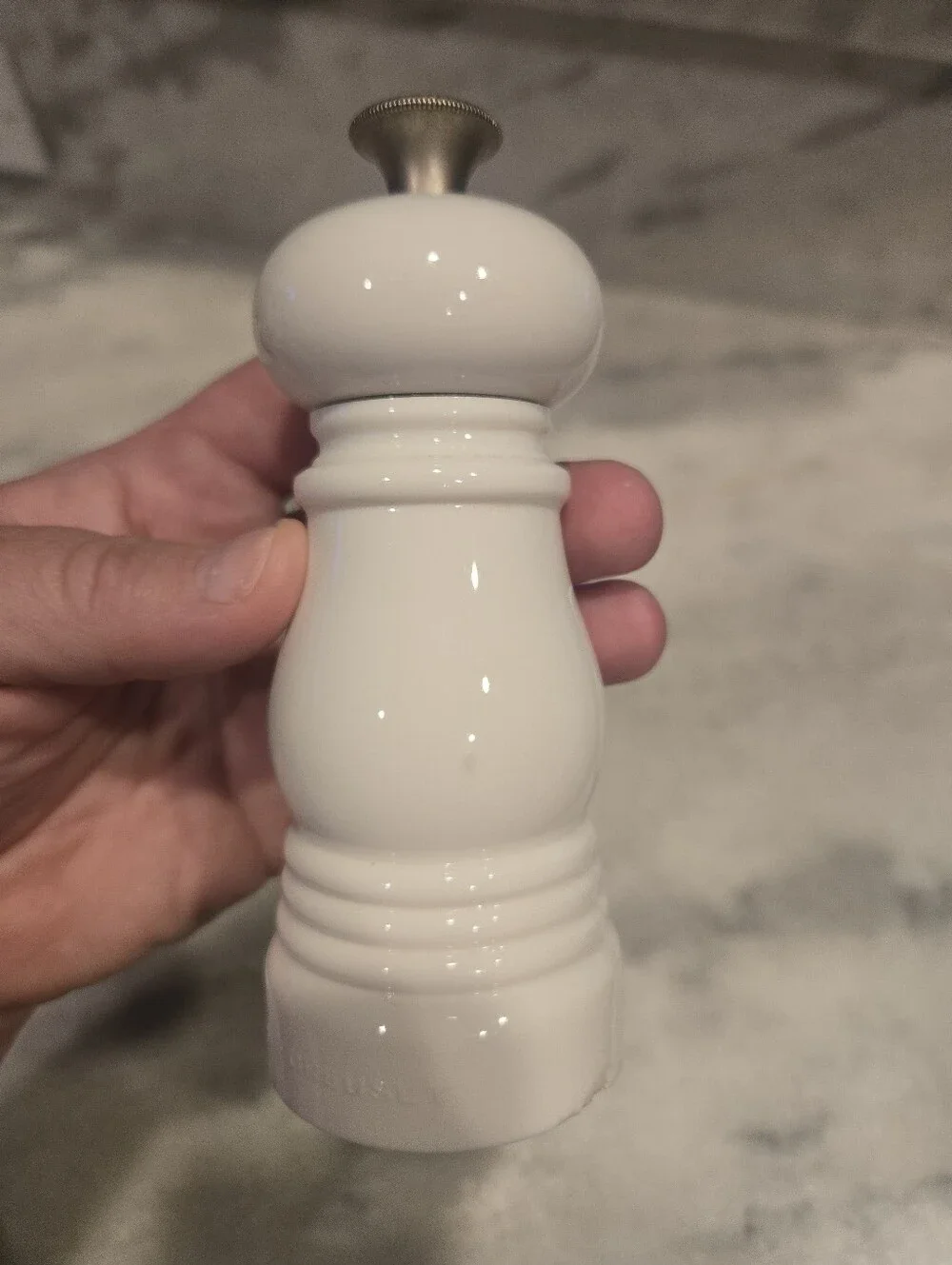 Le Creuset White Salt & Pepper Mill Grinders Set – Glossy Ceramic Paid $80